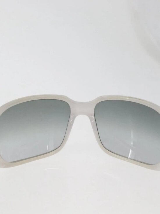 CHANEL Sunglasses plastic White CC Auth 162589 main image 10